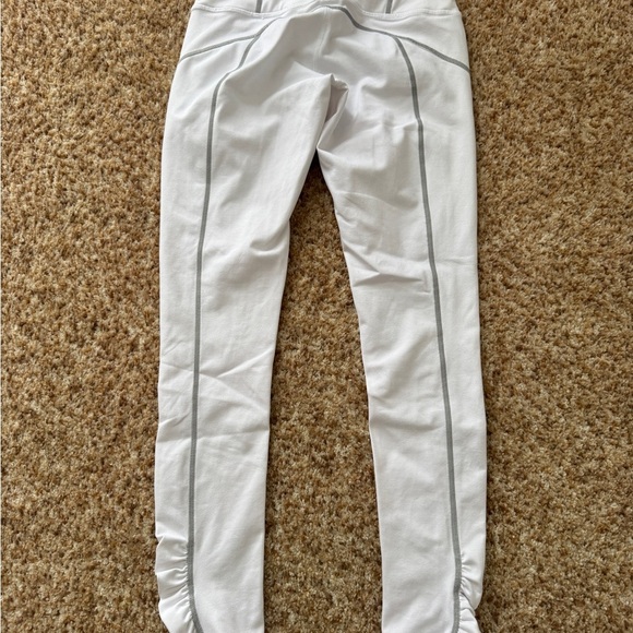 Free People Movement Leggings white/gray stitching size xs rouched bottoms - Picture 2 of 4